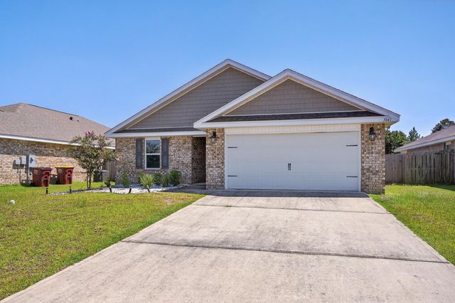 1041 Limpkin Street, Crestview, FL 32539