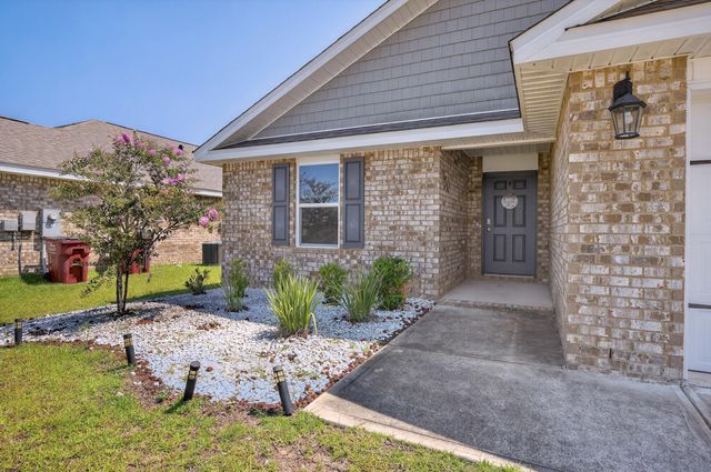 1041 Limpkin Street, Crestview, FL 32539