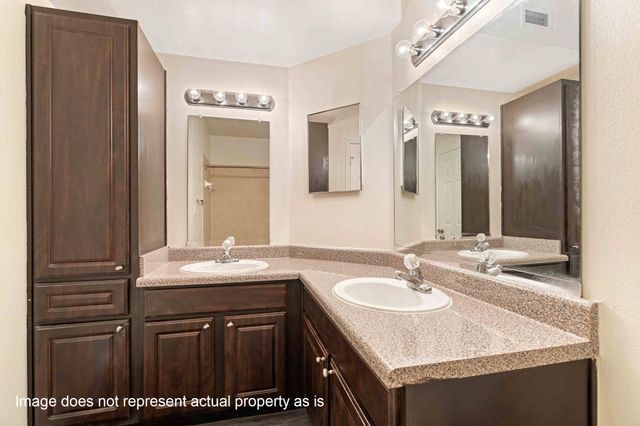 2400-236 Spring Rain Drive, Klein, TX 77379