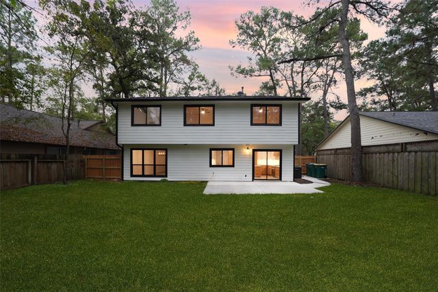 203 S Pathfinders Circle, The Woodlands, TX 77381