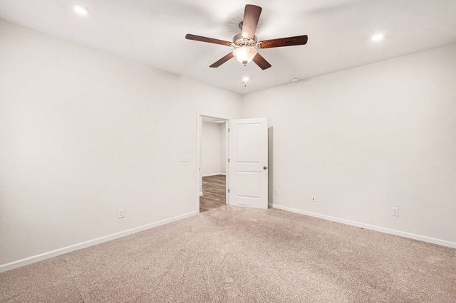 510 Hutton Dr, Columbia, TN 38401