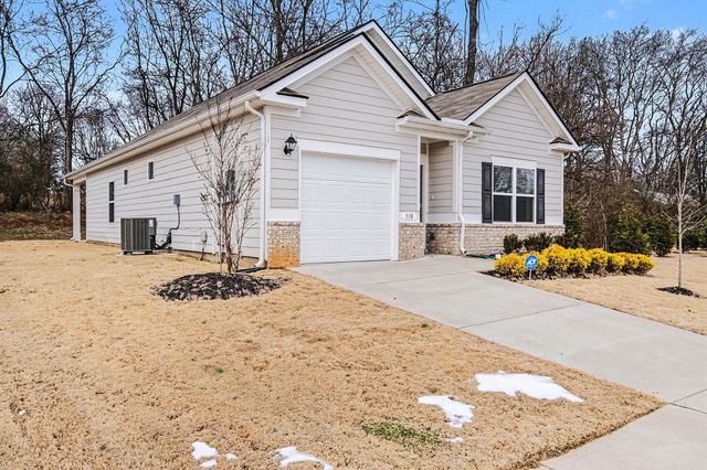 510 Hutton Dr, Columbia, TN 38401