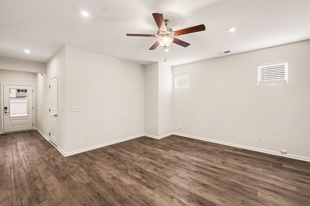 510 Hutton Dr, Columbia, TN 38401