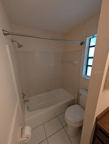 1413 STRADA D ARGENTO, Venice, FL 34292