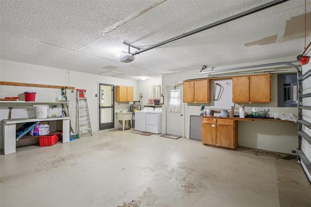 1413 STRADA D ARGENTO, Venice, FL 34292