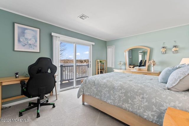 151 Riverside Drive N, Brick, NJ 08724