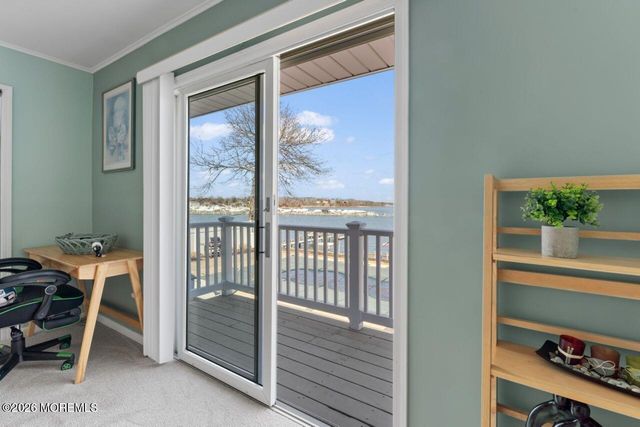 151 Riverside Drive N, Brick, NJ 08724