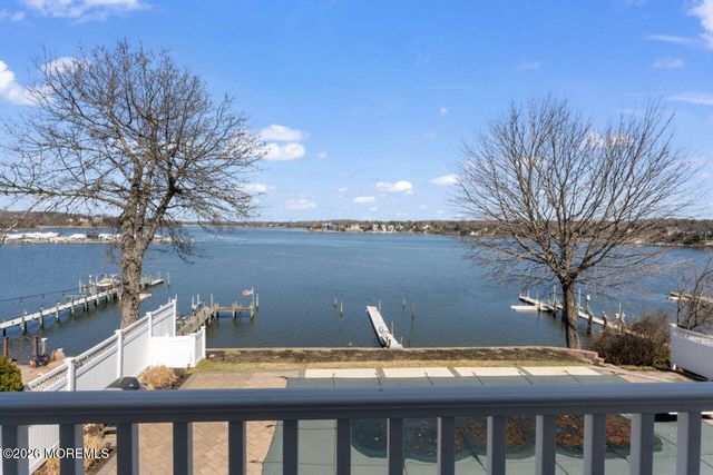 151 Riverside Drive N, Brick, NJ 08724