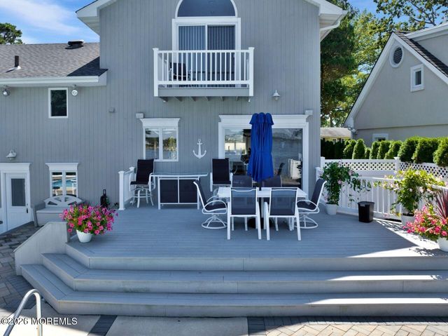 151 Riverside Drive N, Brick, NJ 08724