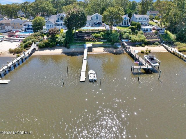 151 Riverside Drive N, Brick, NJ 08724