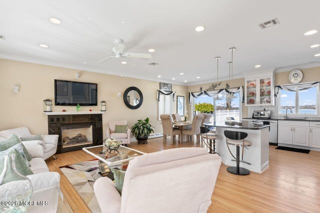 151 Riverside Drive N, Brick, NJ 08724