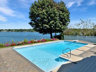 151 Riverside Drive N, Brick, NJ 08724