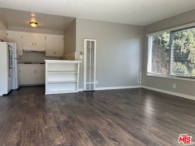 1412 Barry Avenue 1, Los Angeles, CA 90025