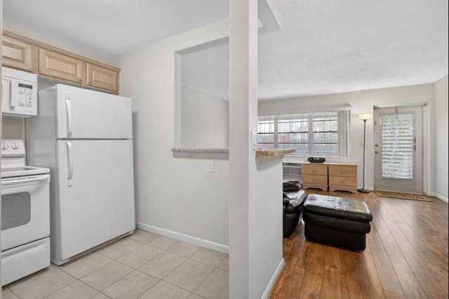 197 Andover H, West Palm Beach, FL 33417