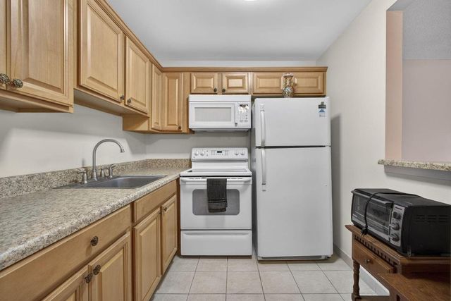 197 Andover H, West Palm Beach, FL 33417