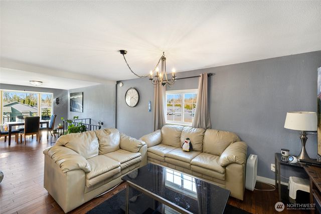 14401 80th Street E, Puyallup, WA 98372