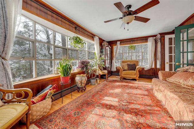 70 Skyline Drive, Oakland, NJ 07436