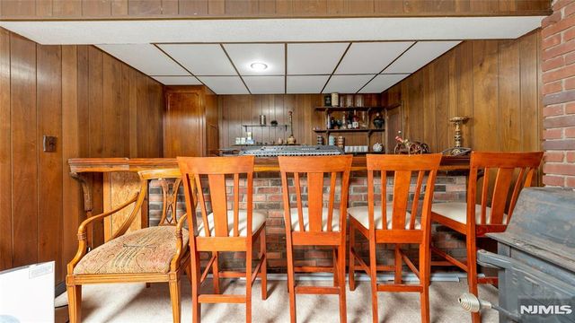 70 Skyline Drive, Oakland, NJ 07436