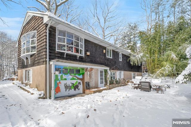 70 Skyline Drive, Oakland, NJ 07436