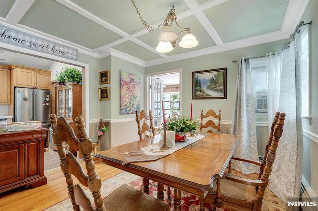 70 Skyline Drive, Oakland, NJ 07436