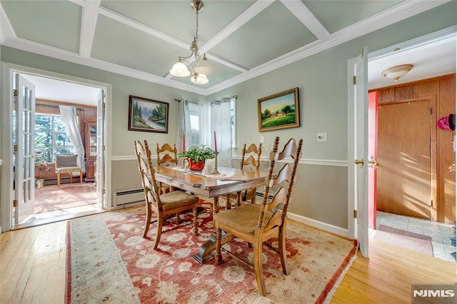 70 Skyline Drive, Oakland, NJ 07436