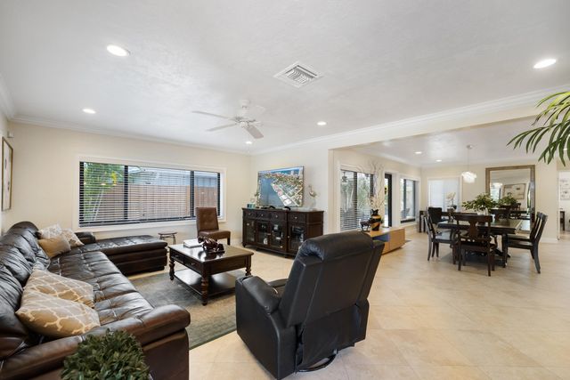3211 Seaward Drive, Lauderdale-By-The-Sea, Lauderdale By The Sea, FL 33062