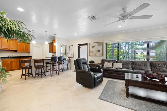3211 Seaward Drive, Lauderdale-By-The-Sea, Lauderdale By The Sea, FL 33062