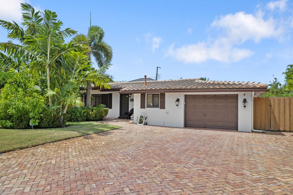 3211 Seaward Drive, Lauderdale-By-The-Sea, Lauderdale By The Sea, FL 33062