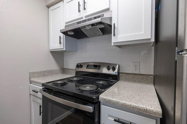 15100 Golden Eagle Drive 1006, Humble, TX 77396