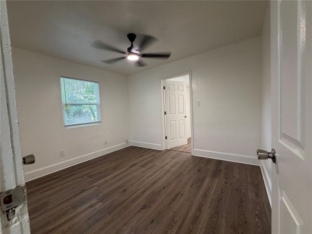 233 S RHODES STREET, Mount Dora, FL 32757