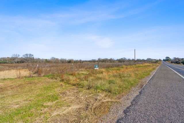 10996 US Highway 90 W, Harwood, TX 78632