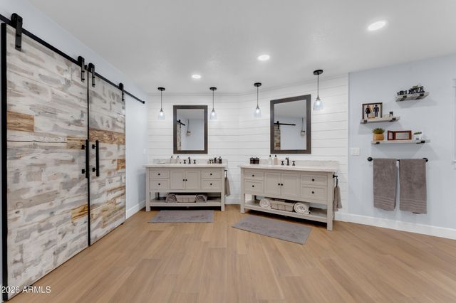 133 W PERSHING Avenue, Phoenix, AZ 85029