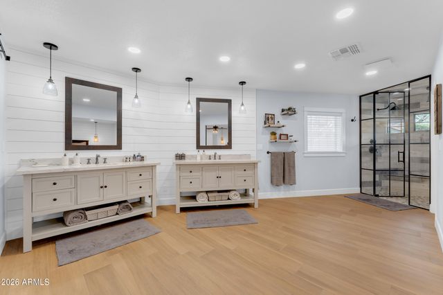 133 W PERSHING Avenue, Phoenix, AZ 85029