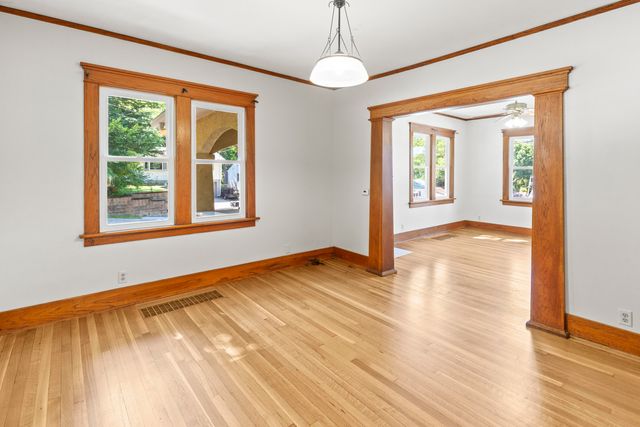 400 MCGEE Avenue, Council Bluffs, IA 51503