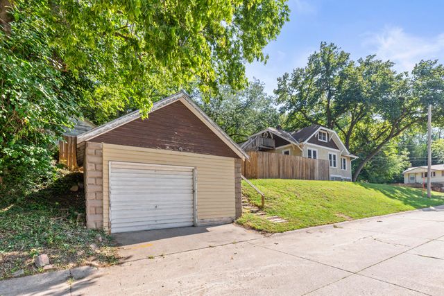 400 MCGEE Avenue, Council Bluffs, IA 51503