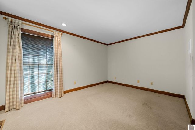 3058 COX MILL ROAD, Hopkinsville, KY 42240