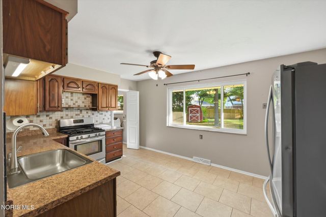 940 Joliet Drive, Maumee, OH 43537