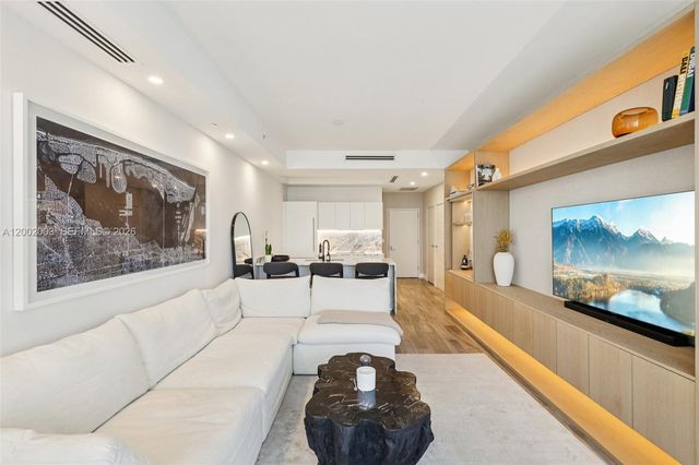 801 S Miami Avenue 4902, Miami, FL 33130