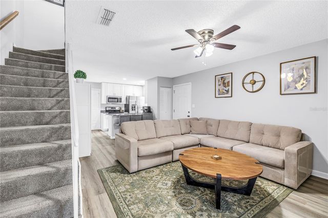 6240 OAK CLUSTER CIRCLE, Tampa, FL 33634
