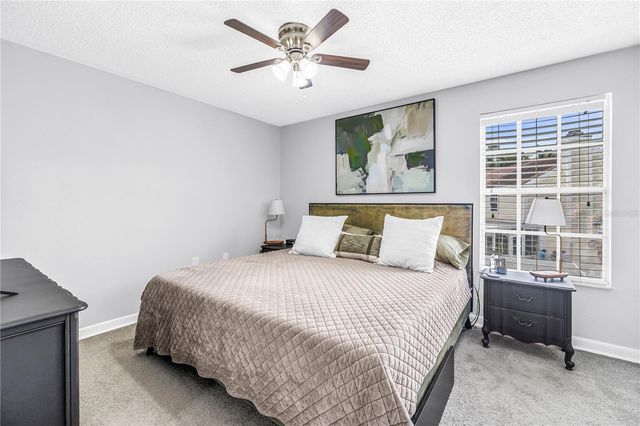 6240 OAK CLUSTER CIRCLE, Tampa, FL 33634