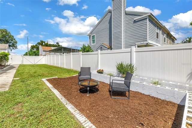 6240 OAK CLUSTER CIRCLE, Tampa, FL 33634