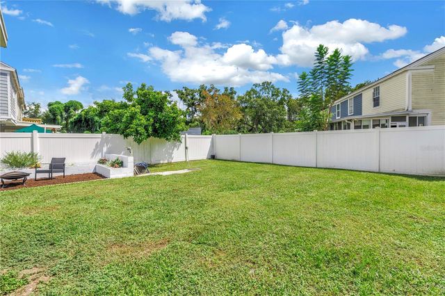 6240 OAK CLUSTER CIRCLE, Tampa, FL 33634