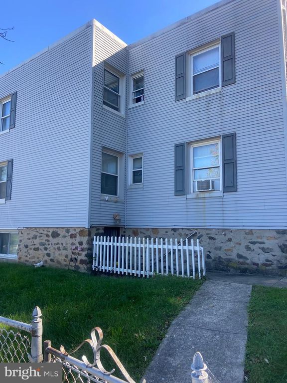Image 8 of property listing at 501 BALTIC #1 AND 2, Baltimore, MD 21225