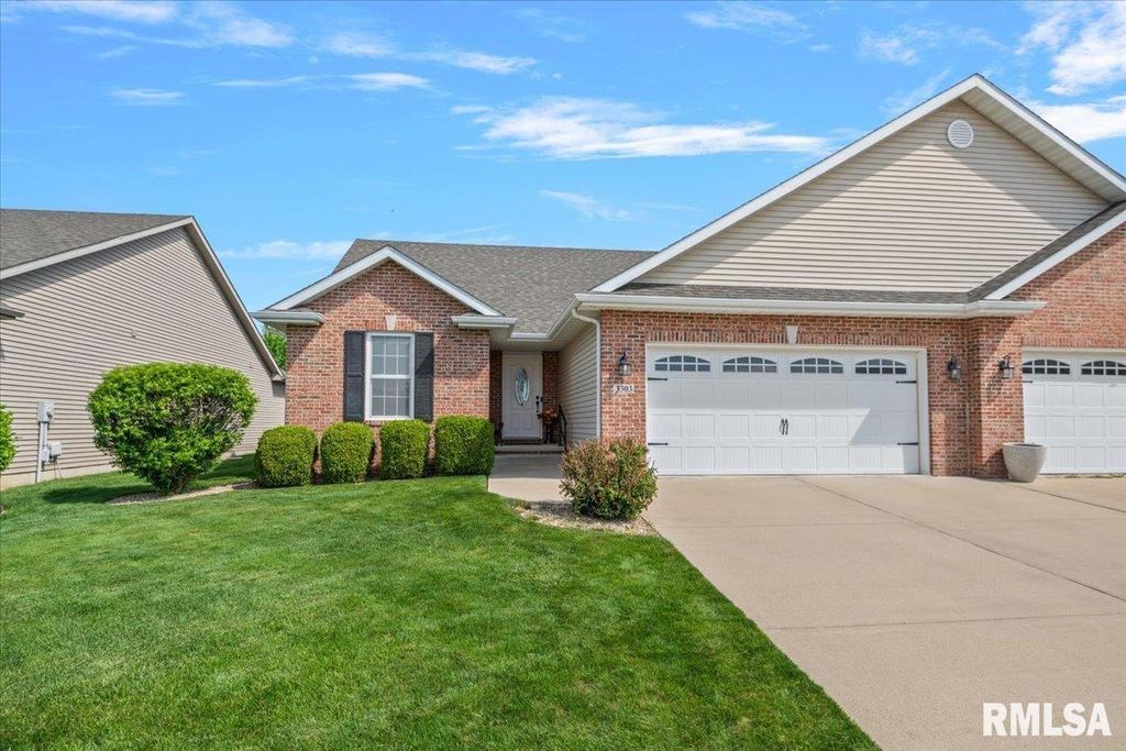 3303 Lakemere Drive, Springfield, IL 62711
