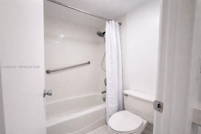 77 Crandon Blvd 3C, Key Biscayne, FL 33149