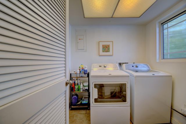 1311 Park Avenue SW, Albuquerque, NM 87102