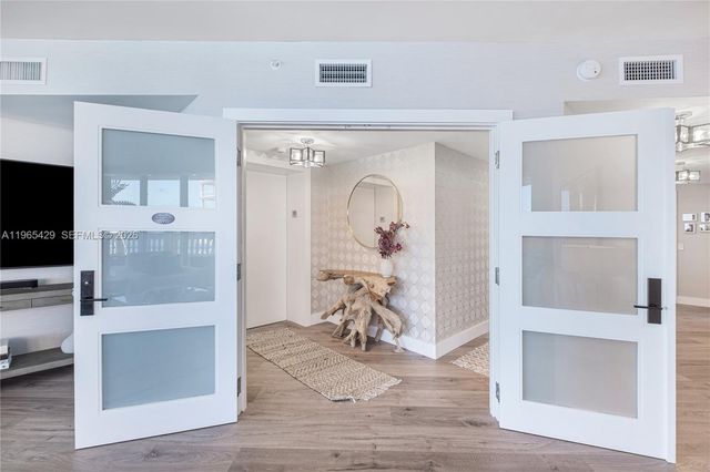 2100 N Ocean Blvd 11B, Fort Lauderdale, FL 33305