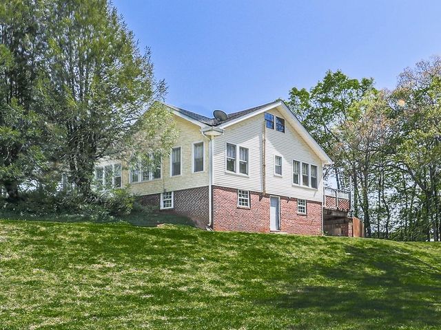 995 Old Canton Road, Ball Ground, GA 30107