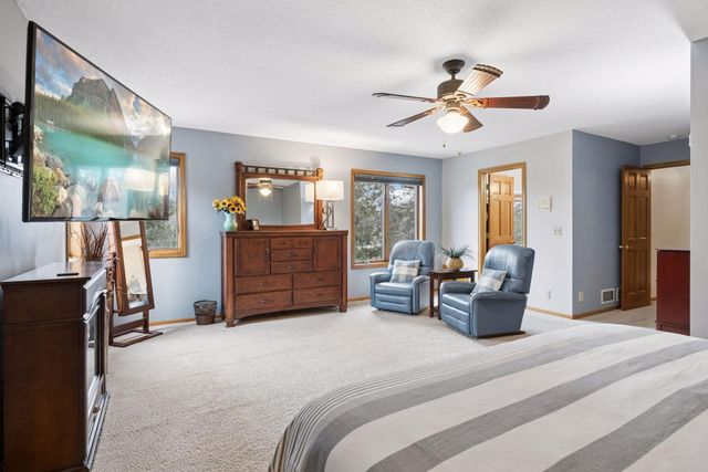 11380 Louisiana Circle, Bloomington, MN 55438