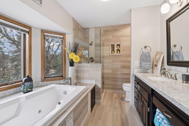 11380 Louisiana Circle, Bloomington, MN 55438